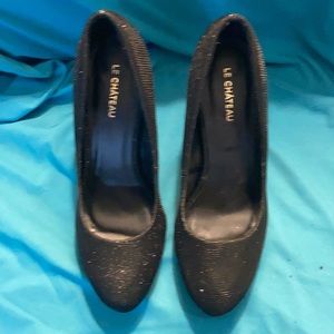 Le Chateau black sparkle dress shoe
